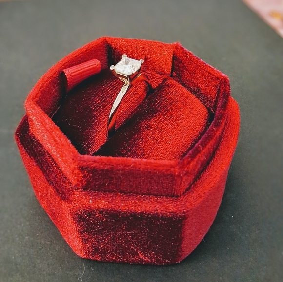 Moissanite 1ct Princess Cut Sterling Silver Ring Size 8 - New - Picture 4 of 10